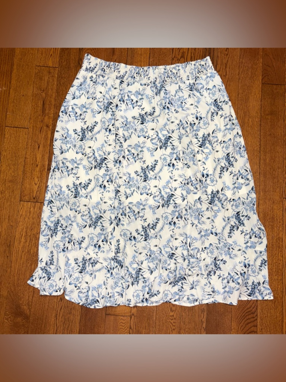 2x Feminine Flowy white and blue motif cottage core coastal boho midi skirt